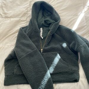 Green Sherpa lulu lemon sweater